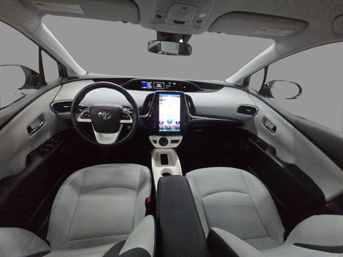 Used 2019 Toyota Prius Prime Premium image 38
