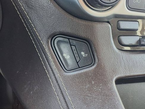 Used 2016 Chevrolet Tahoe LT RWD image 14