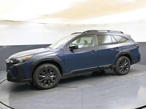 Certified 2025 Subaru Outback Onyx Edition image 2