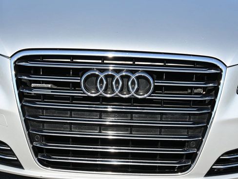 Used 2012 Audi A8 L 4.2 AWD/4WD image 33