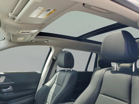 Certified 2026 Mercedes-Benz GLS 450 4MATIC image 27