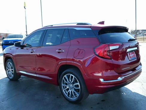 Certified 2024 GMC Terrain Denali image 7