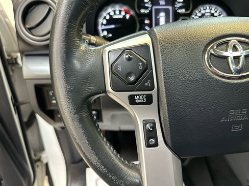 Used 2019 Toyota Tundra Platinum AWD/4WD image 22