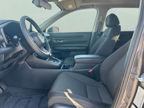 Used 2025 Honda CR-V EX image 9
