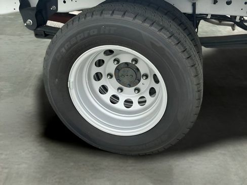 New 2025 Ford Transit 350 RWD image 24
