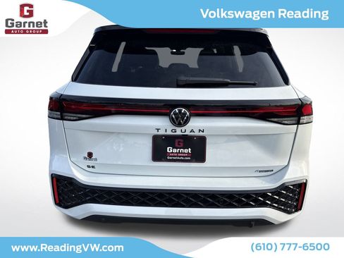 New 2026 Volkswagen Tiguan SE R-Line image 4