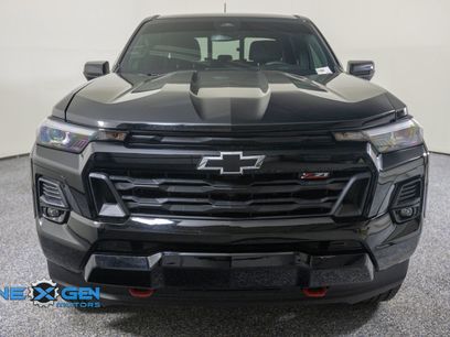 Used 2024 Chevrolet Colorado Z71 w/ Z71 Convenience Package 2