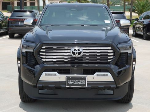 Used 2024 Toyota Tacoma Limited w/ Limited Package (LT) AWD/4WD image 2