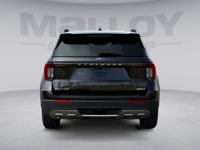Used 2027 Ford Explorer Active w/ Active Comfort Package AWD/4WD image 4