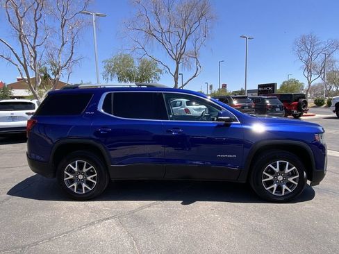 Used 2023 GMC Acadia SLE w/ Driver Convenience Package FWD image 2