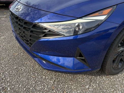 Certified 2022 Hyundai Elantra SEL image 9