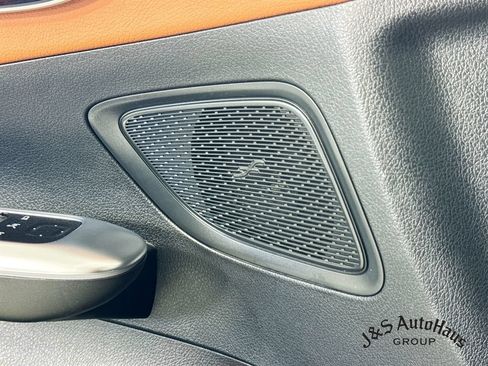 Used 2022 Mercedes-Benz C 300 Sedan w/ Exclusive Trim Package image 24