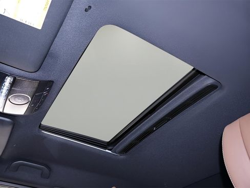 Used 2021 Mercedes-Benz G 550 image 31