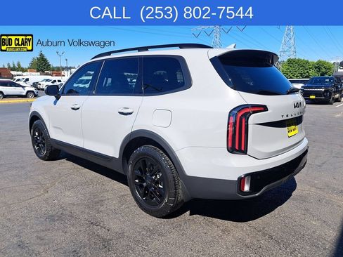 Used 2025 Kia Telluride AWD image 5