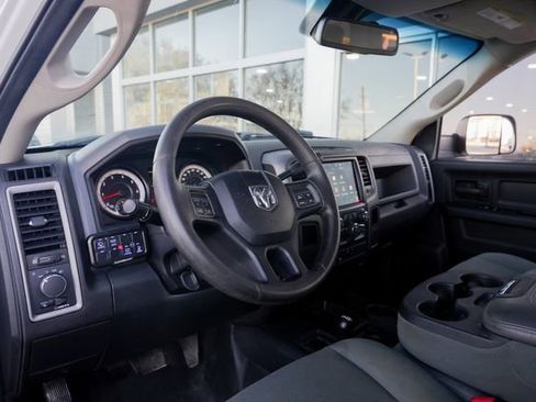 Used 2015 RAM 3500 Tradesman w/ Chrome Appearance Group image 25