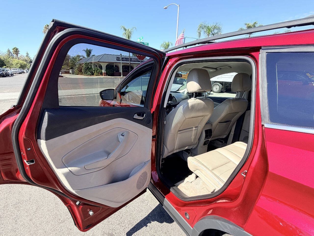 Used 2015 Ford Escape SE w/ Equipment Group 201A AWD/4WD image 15