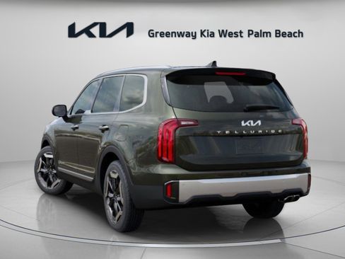 New 2025 Kia Telluride S image 5