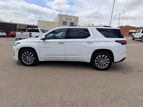 Used 2022 Chevrolet Traverse Premier AWD/4WD image 6