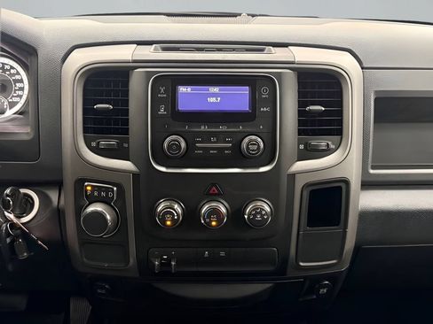 Used 2016 RAM 1500 Express RWD image 23
