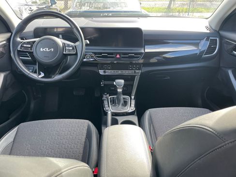 Used 2025 Kia Seltos S image 41