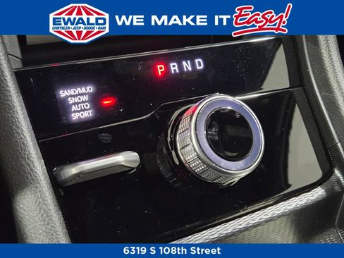 New 2025 Jeep Grand Cherokee Limited w/ Luxury Tech Group II image 7