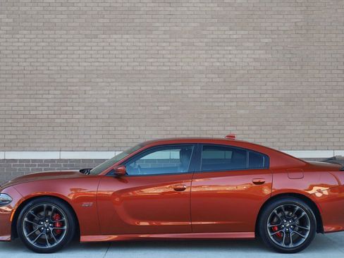 Used 2020 Dodge Charger Scat Pack RWD image 2