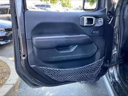 Used 2018 Jeep Wrangler Unlimited Rubicon w/ Steel Bumper Group AWD/4WD image 24