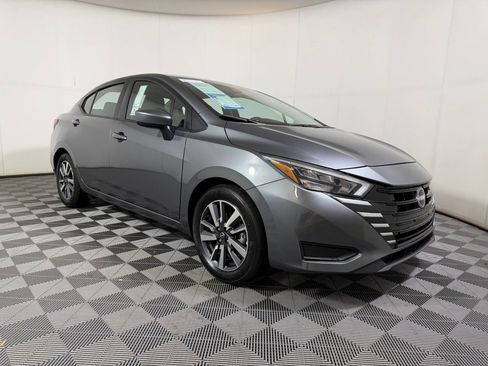 Used 2025 Nissan Versa SV FWD image 6