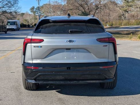 New 2025 Chevrolet Blazer EV RS image 3