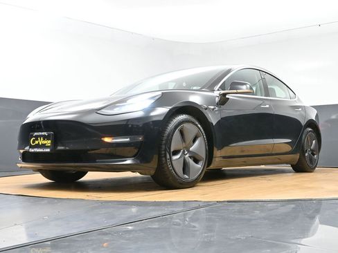 Used 2018 Tesla Model 3 Long Range RWD image 56
