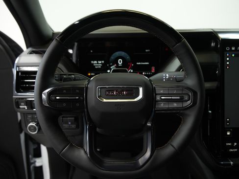 New 2026 GMC Yukon XL AT4 w/ AT4 Premium Plus Package AWD/4WD image 40
