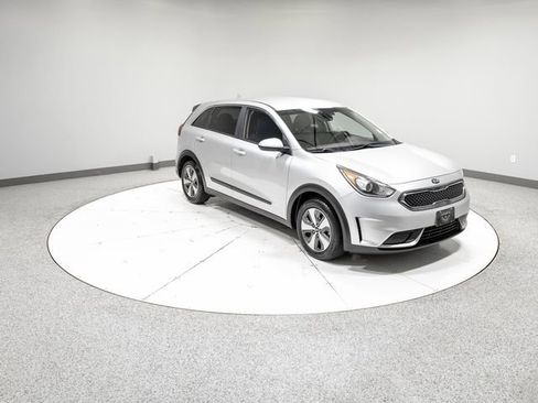 Used 2018 Kia Niro FE FWD image 27