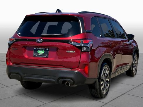 Used 2025 Subaru Forester Touring AWD/4WD image 12