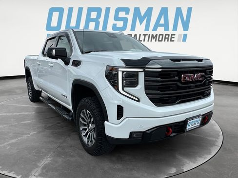 Used 2023 GMC Sierra 1500 AT4 AWD/4WD image 1
