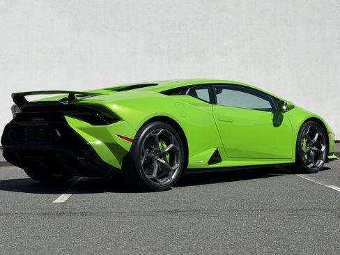 Used 2024 Lamborghini Huracan Tecnica RWD image 5