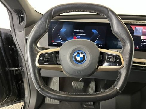 Used 2023 BMW iX xDrive50 w/ Premium Package image 12