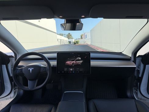 Used 2022 Tesla Model 3 Standard Range Plus RWD image 13