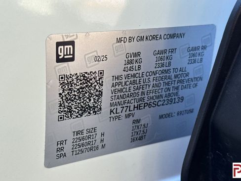 Certified 2025 Chevrolet Trax LT w/ LT Convenience Package FWD image 34