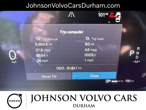 Used 2023 Volvo XC60 B5 Plus AWD/4WD image 10