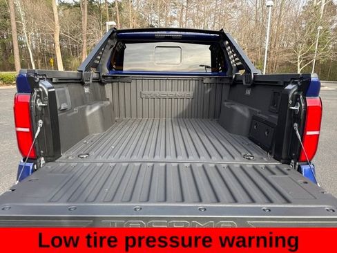 Used 2024 Toyota Tacoma TRD Off-Road image 28