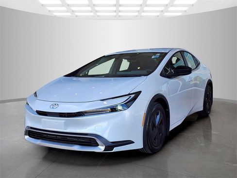 New 2026 Toyota Prius Plug-In Hybrid image 6