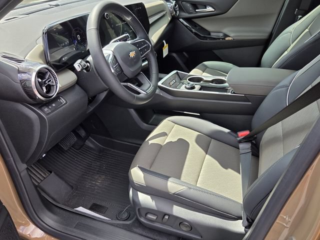 New 2027 Chevrolet Equinox LT w/ Convenience Package II FWD image 6