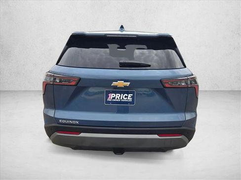 Certified 2026 Chevrolet Equinox LT w/ LPO, Floor Liner Package FWD image 6
