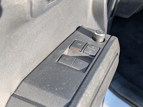 Used 2018 Toyota Tacoma SR5 image 15