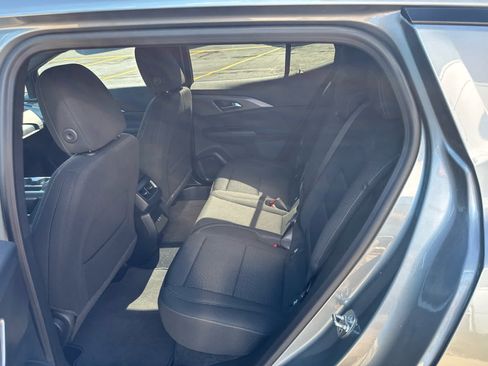 Used 2025 Chevrolet Equinox EV LT FWD image 16