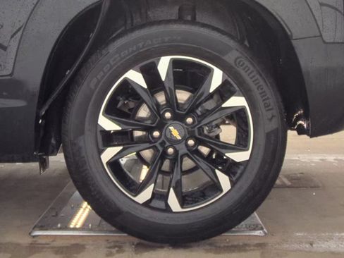 Used 2023 Chevrolet TrailBlazer LT AWD/4WD image 12