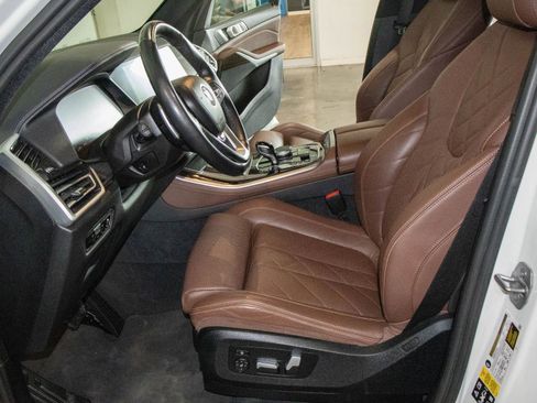 Used 2023 BMW X5 xDrive40i image 8