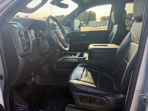 Used 2020 Chevrolet Silverado 2500 LTZ w/ LTZ Premium Package image 7