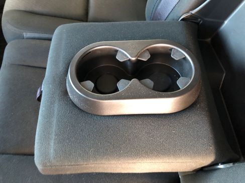 Used 2013 Chevrolet Avalanche LS image 11