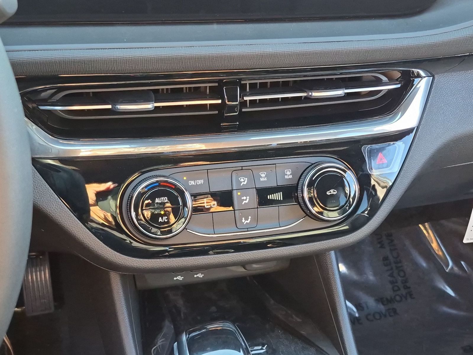 New 2026 Buick Envista Sport Touring w/ Convenience II Package FWD image 12